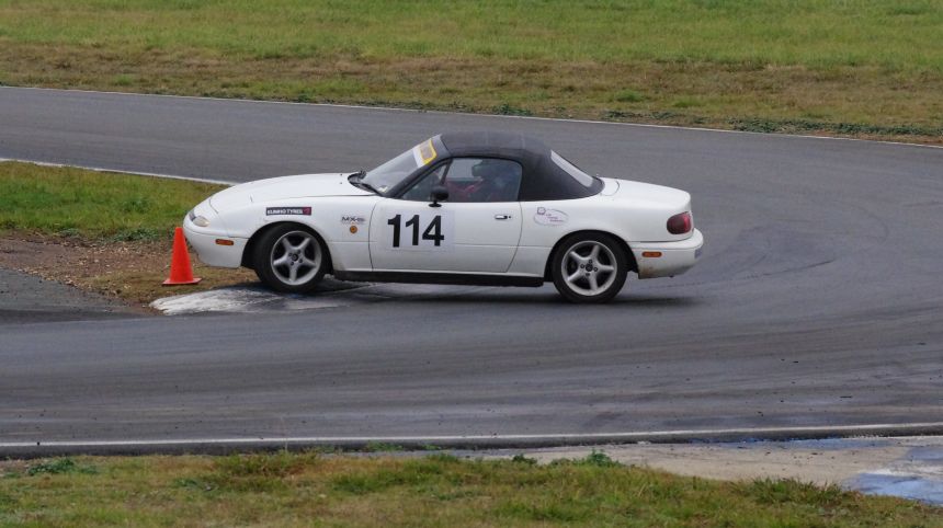 Club Track Day - 1st June 2014 - Pic 2 (Greg Unger)