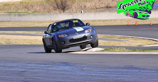 Supersprint round 5 2017 at SMP-south - photo by Grass Roots Photos