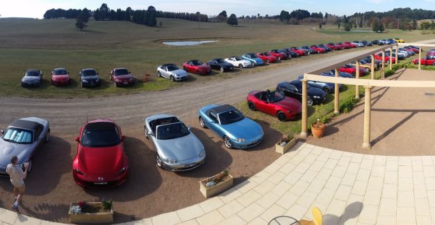 MX-5s assembled at Southern Highland Wines for the annual charity lunch on 17 May 2016
